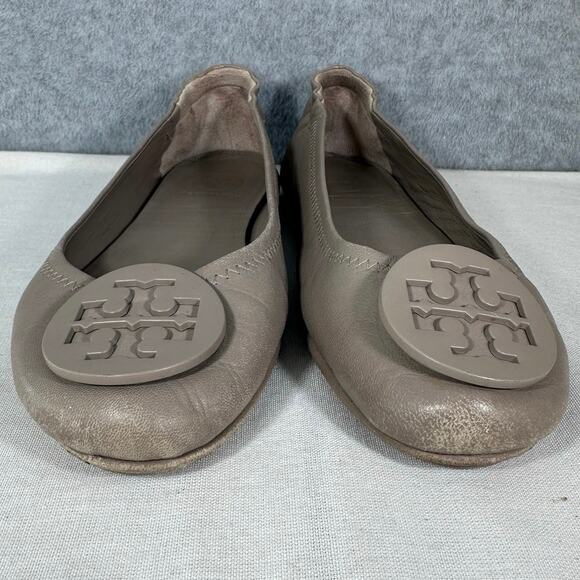 Tory Burch Women’s sz 5.5 Minnie Travel Ballet Flat French Gray Neutral Leather - Picture 2 of 12